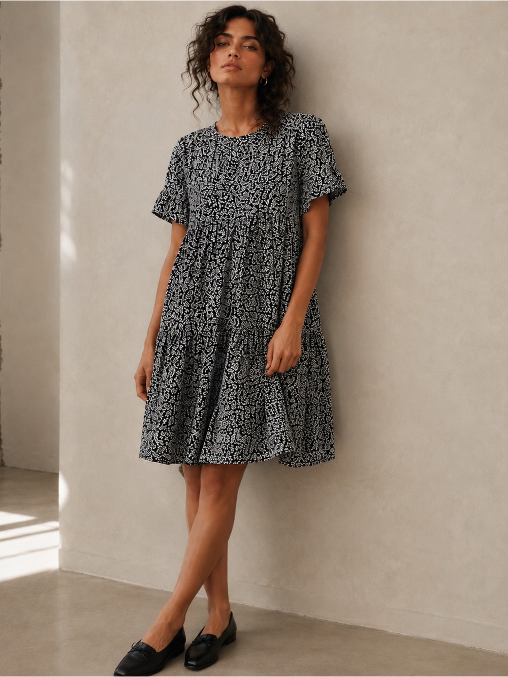 Black and White Short Sleeved Dress ~ size medium